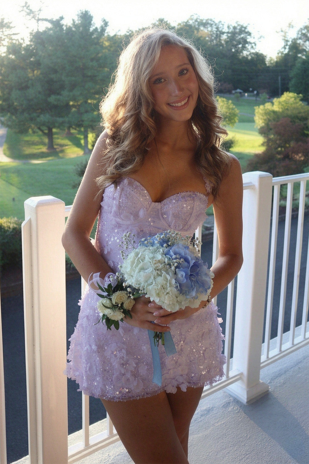 Glamorous A Line Sweetheart White Short Homecoming Dress with Appliques