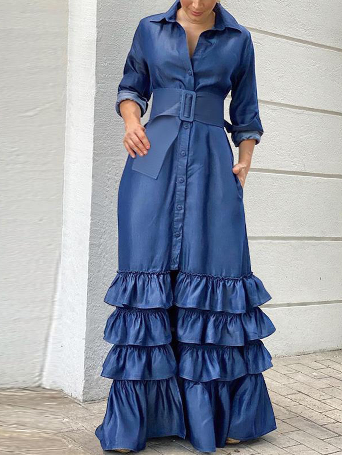Sophisticated Dress with a Clean Classic Look