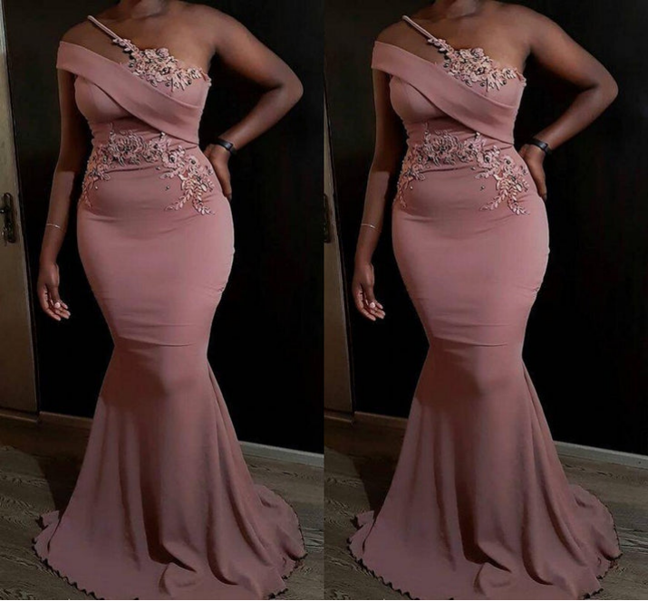 Sexy Blush Pink Arabic Aso Ebi Sexy Mermaid Prom Dresses Lace Applique Crystal Beaded Evening Gowns One Shoulder Formal Party Second Reception Robes - VelvetHem