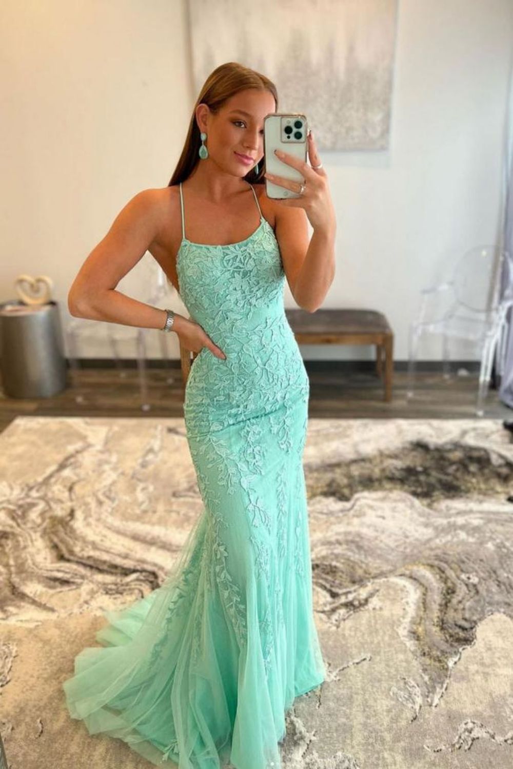 Mermaid Spaghetti Straps Green Long Prom Dress with Appliques - VelvetHem
