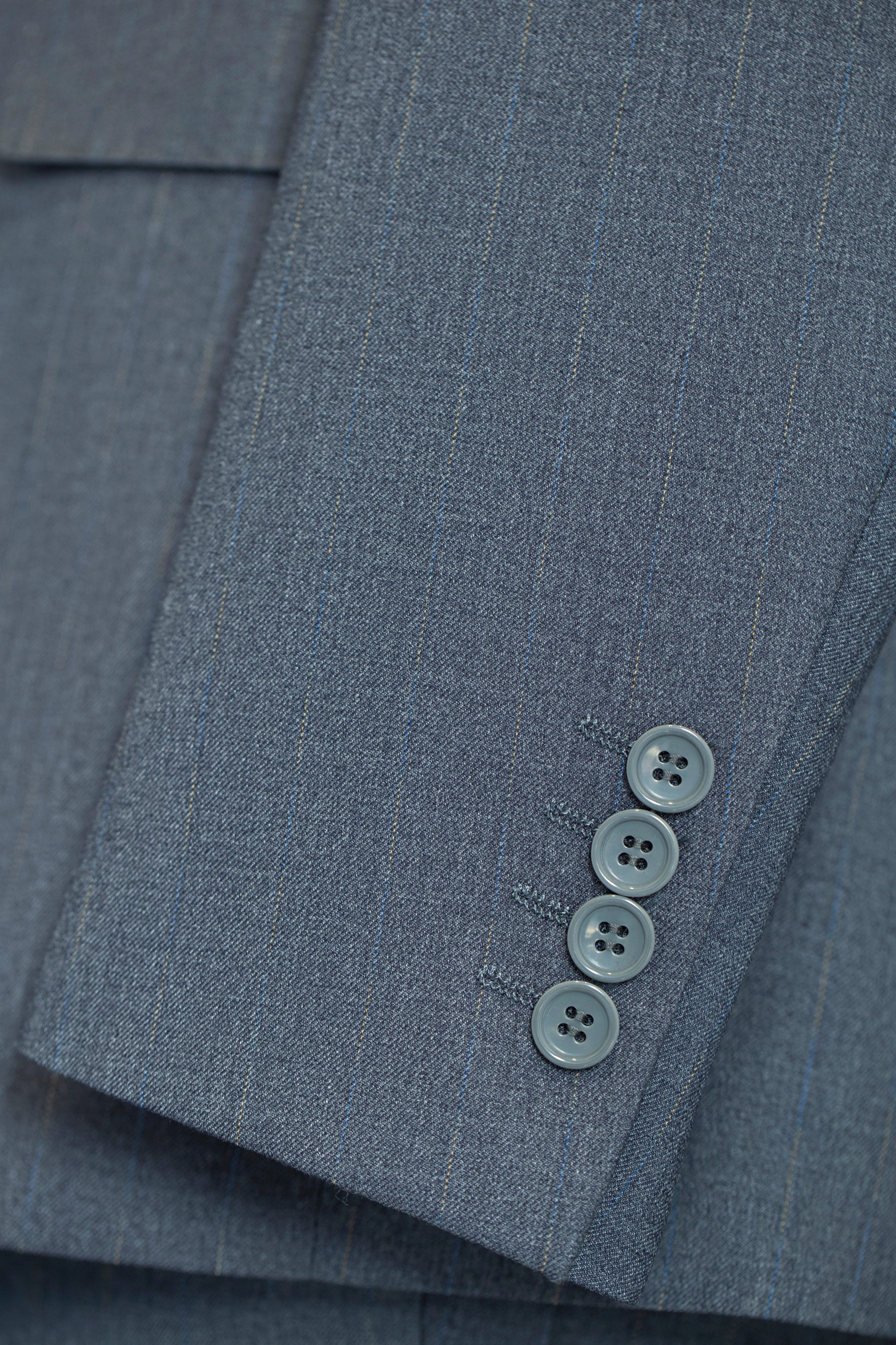 Subtle Pinstripe Grey Wool Three Piece Suit for Grooms and Business (ZD17096)