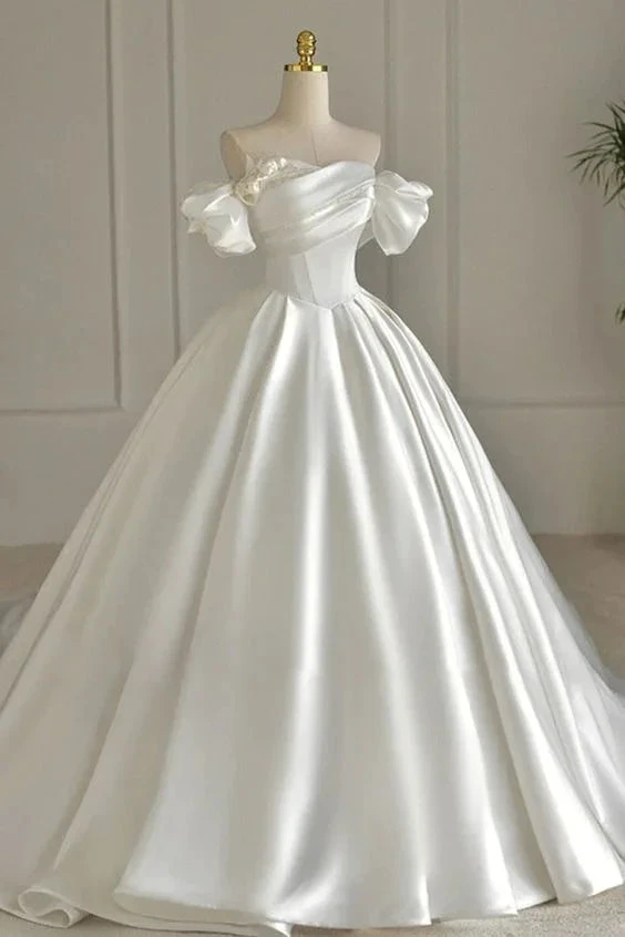 White Satin Beading Strapless Pleated Wedding Dress (ZD13705)