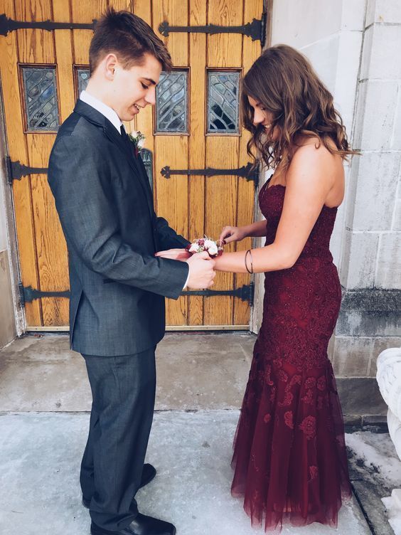 Elegant Mermaid Sweetheart Burgundy Lace Long Prom Evening Dresses fg6660 - VelvetHem