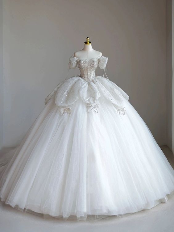 Sparkly Ball Gown Wedding Dresses For Bride 2025 Sweetheart Neckline Beading Sequins Short Sleeve Off The Shoulder Bridal Dresses fg6439 - VelvetHem