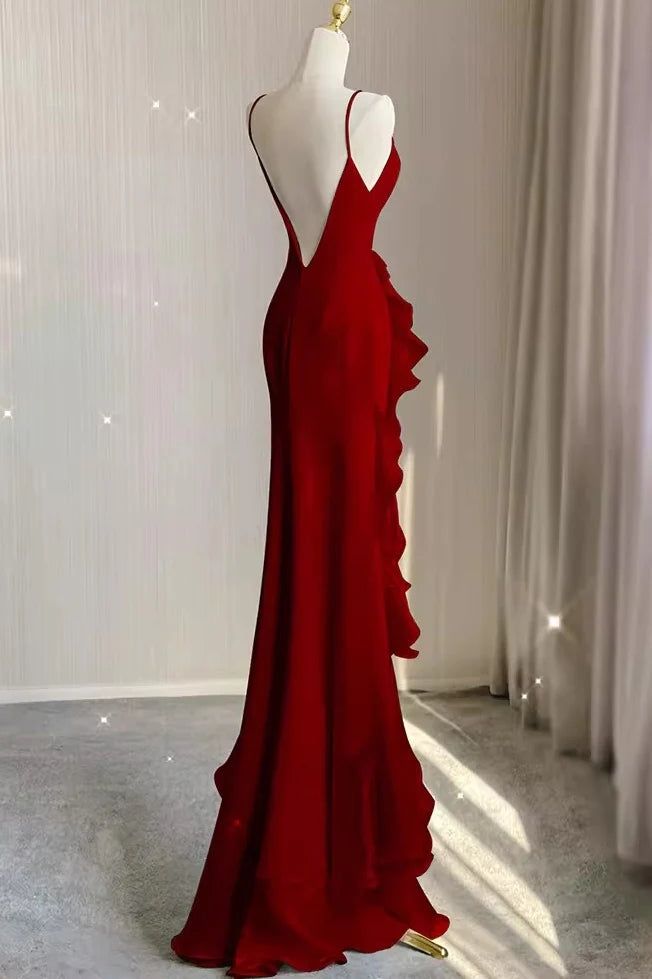 White Sheath Halter Backless Wedding Dress