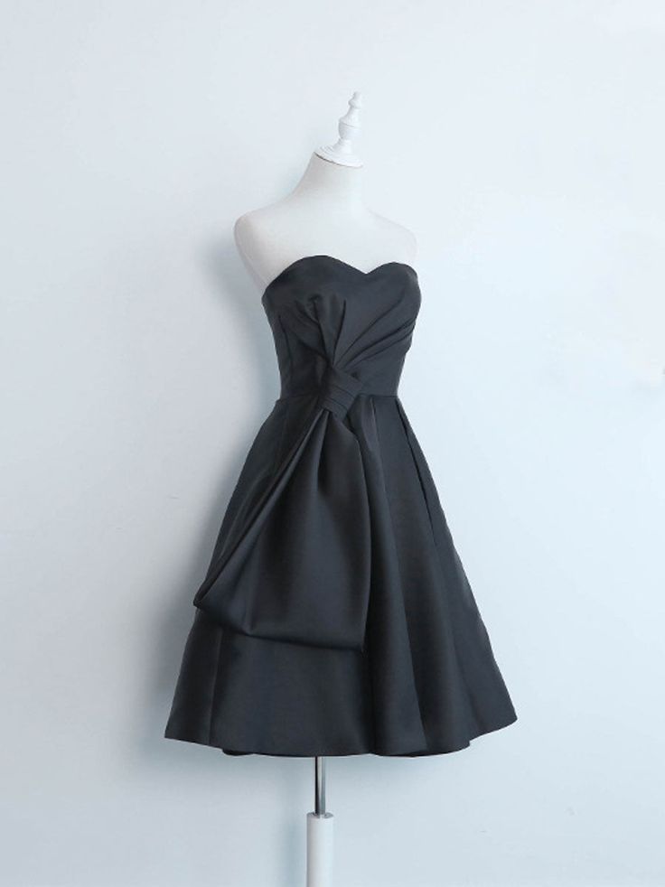 Simple Sweetheart Satin Short Black Prom Dress, Black Homecoming Dresses fg6631 - View 3 | VelvetHem