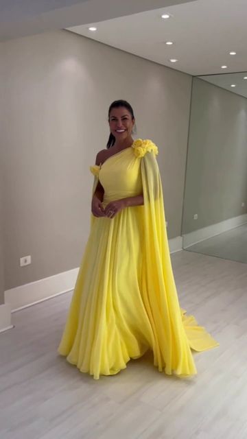 Vintage Long One Shoulder Evening Desses With Flower A-Line Floor Length Sweep Train Prom Dresses for Women fg6353 - View 3 | VelvetHem