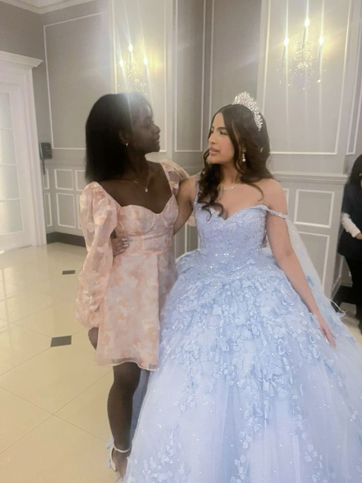 Light Blue Appliques Tulle Lace Quinceanera Dress Ball Gown fg6061 - View 2 | VelvetHem