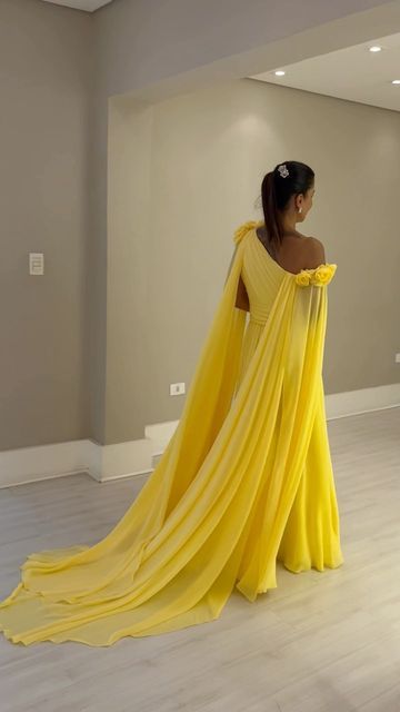 Vintage Long One Shoulder Evening Desses With Flower A-Line Floor Length Sweep Train Prom Dresses for Women fg6353 - View 4 | VelvetHem