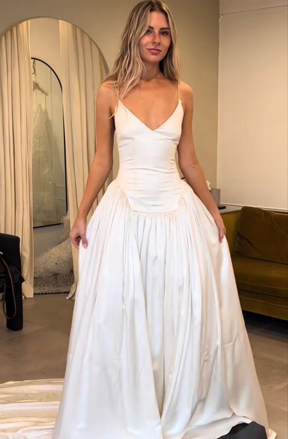 A-Line Wedding Dresses Women V-Neck Long Bride Dress fg6274 - VelvetHem