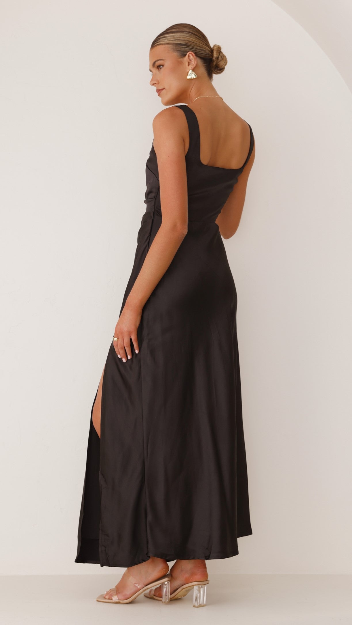Sara Effortless Maxi Dress Black Premium Wardrobe Essential