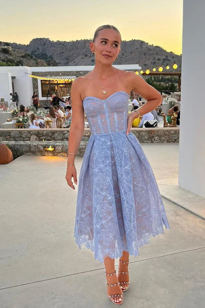 Charming A Line Sweetheart Lilac Tulle Tea Length Party Dress with Appliques