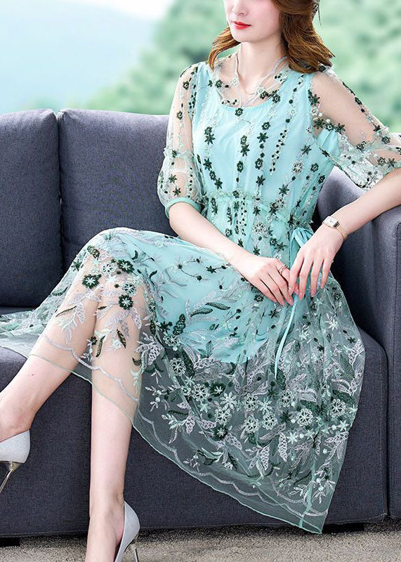 Beautifully Crafted Dress in a Classic Style