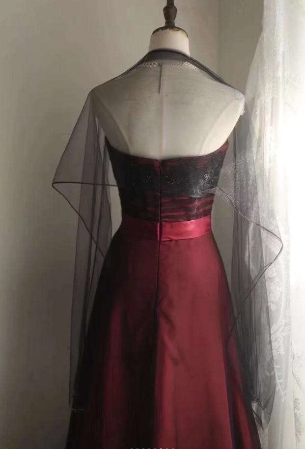 Vintage Burgundy Strapless Satin Tulle Appliques Mermaid Long Party Dress Evening Gown - View 3 | VelvetHem