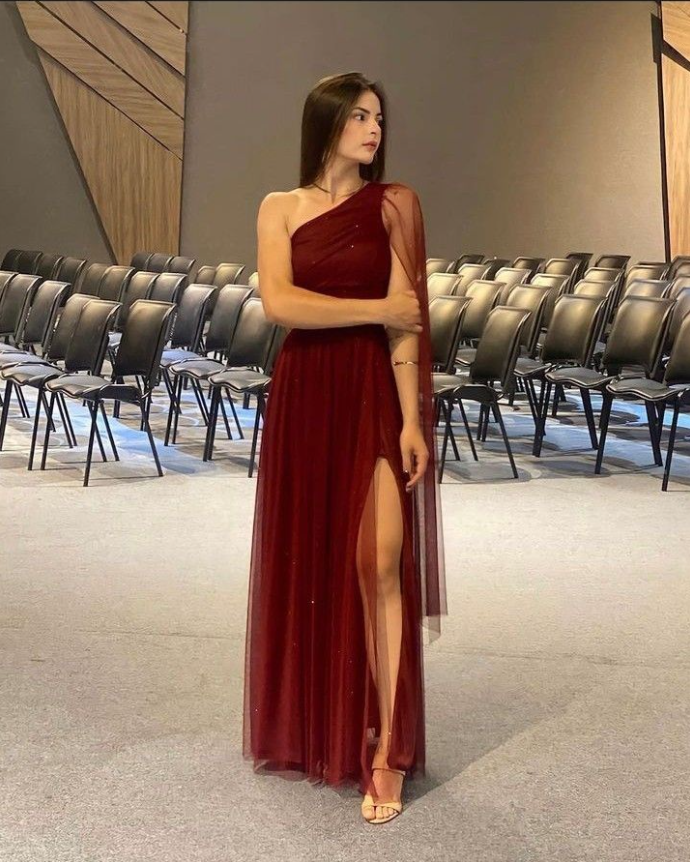 Pretty Burgundy One Shoulder Tulle Sequins Evening Gown Slit Prom Dress Y7826 - VelvetHem