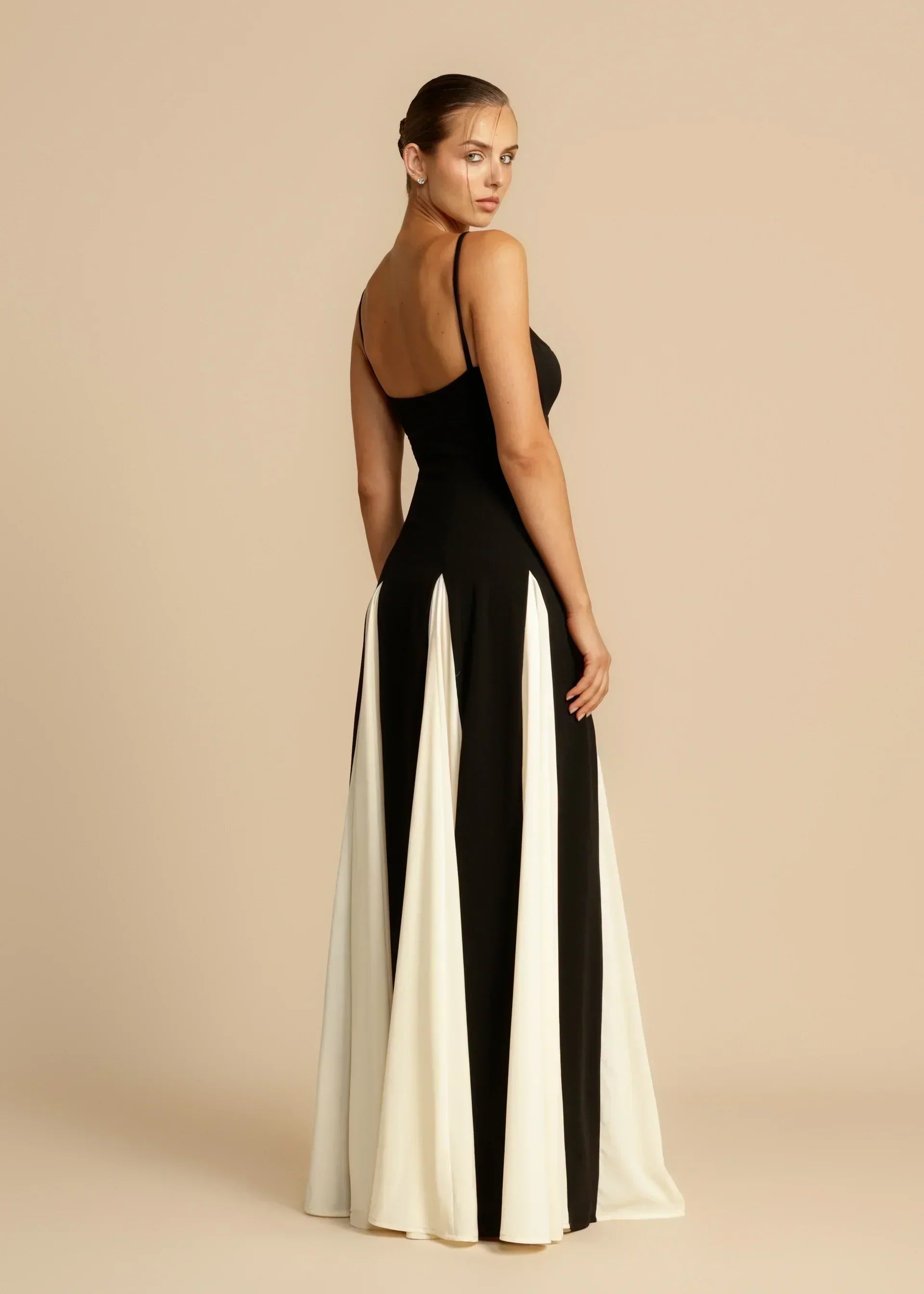 Celia Elegant Contrast Ruffles Maxi Dress