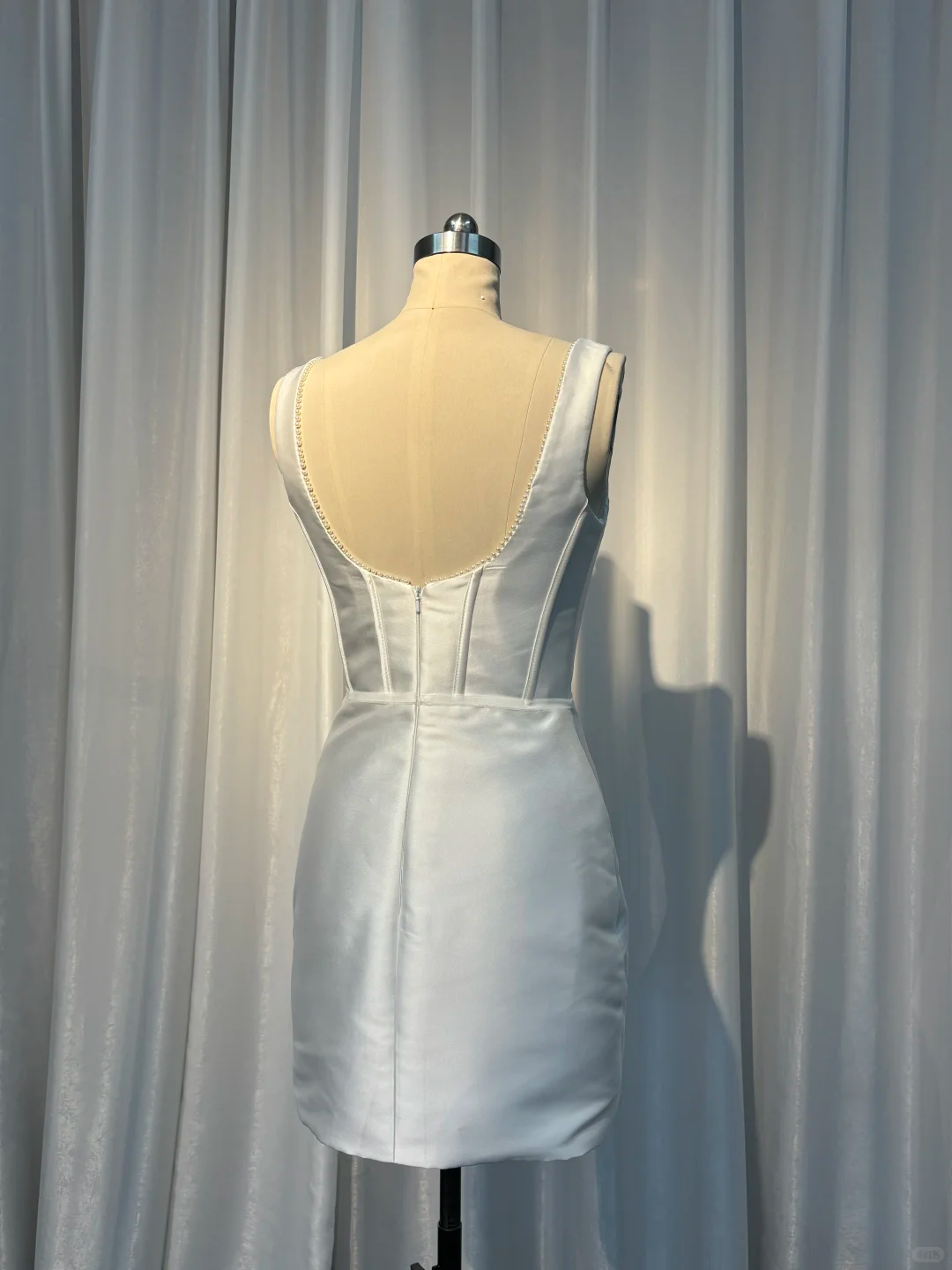 Sexy White Satin Sheath Short Cocktail Dress Homecoming Dress - View 2 | VelvetHem