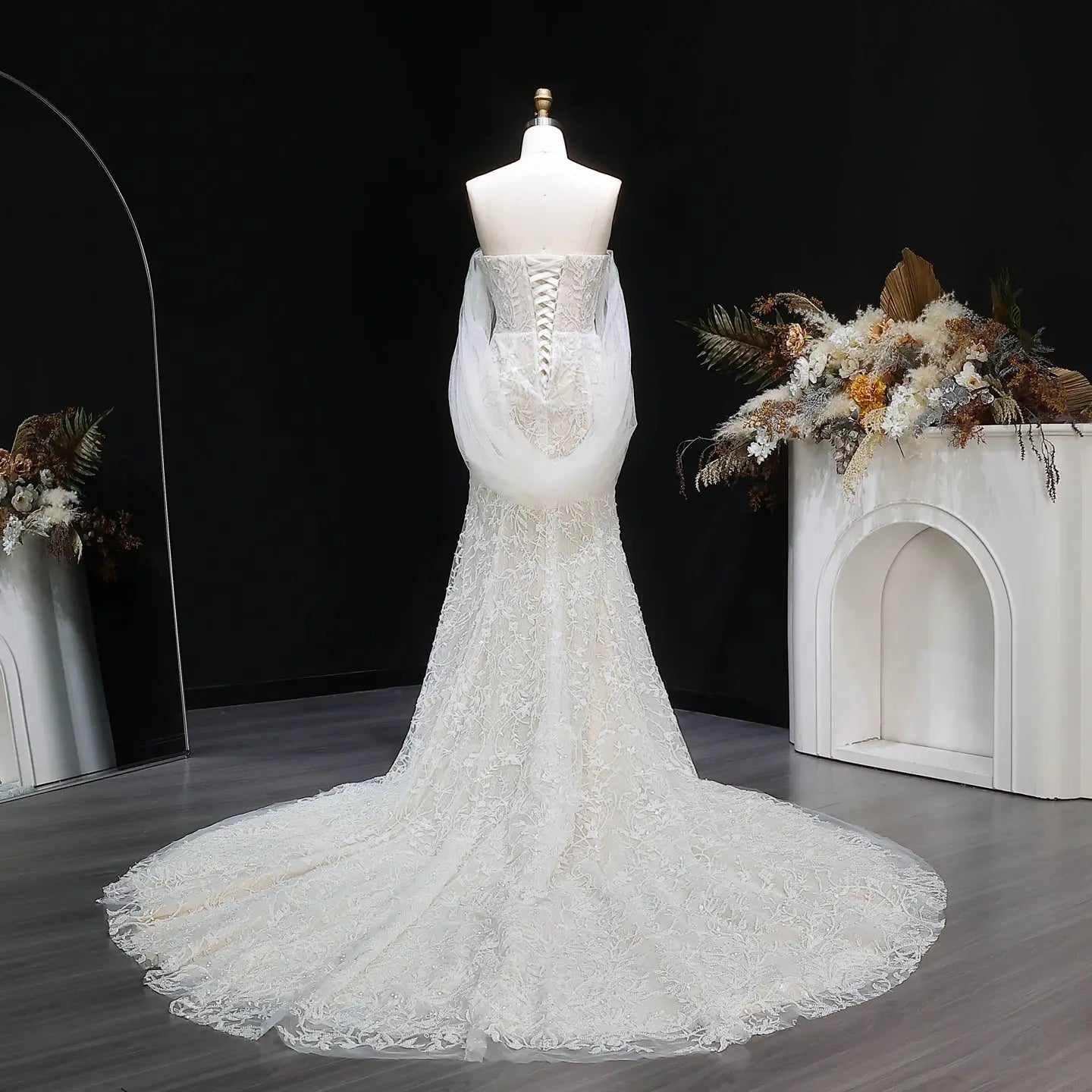 White Nude Lace Mermaid Wedding Dress Luxury Beaded Sequins   Tulle Gloves ZP032