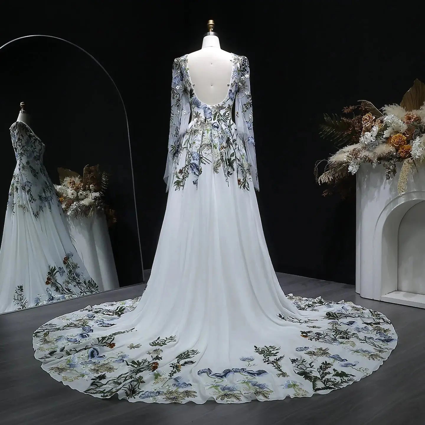 Luxury White Embroidery Long Sleeve Boho Train Wedding Dress ZP158