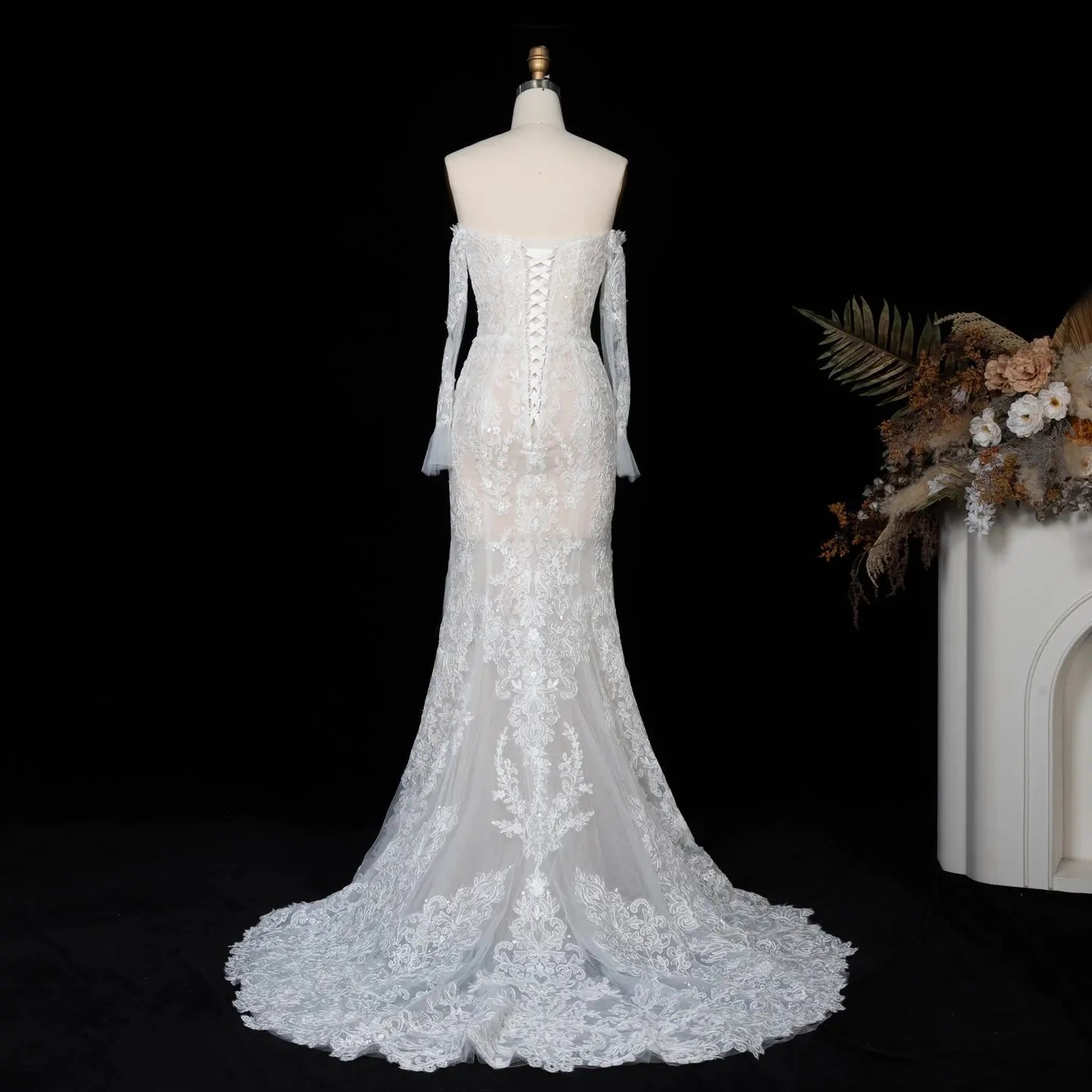Off White  Lace Stunning Feminine Mermaid Wedding Dress Train  ZP036
