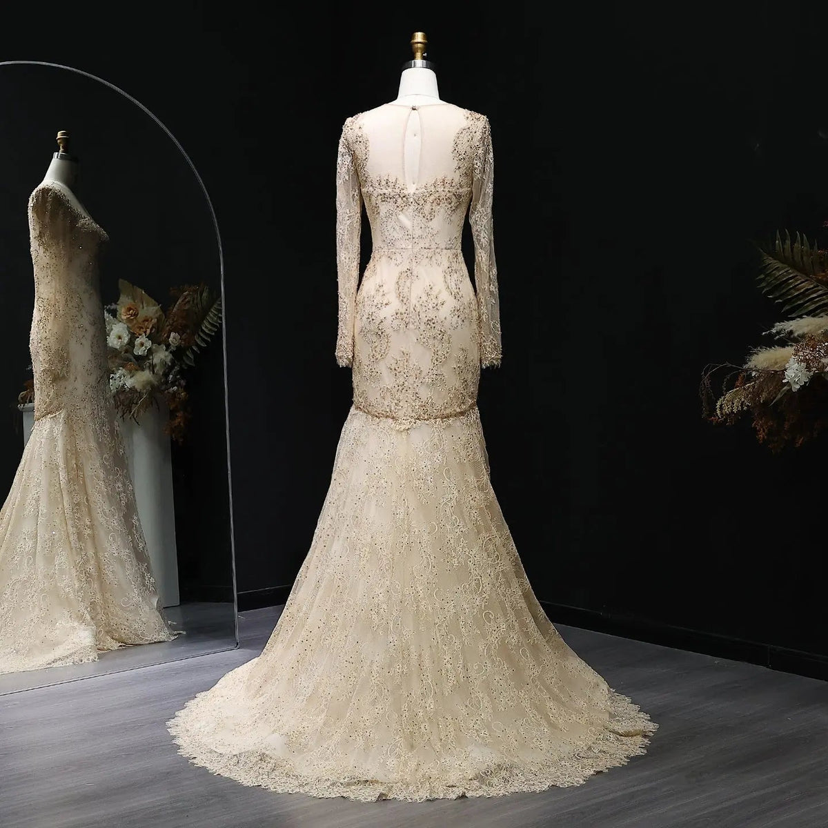 Glamorous Lace Long Sleeves Mermaid Wedding Dress ZP191