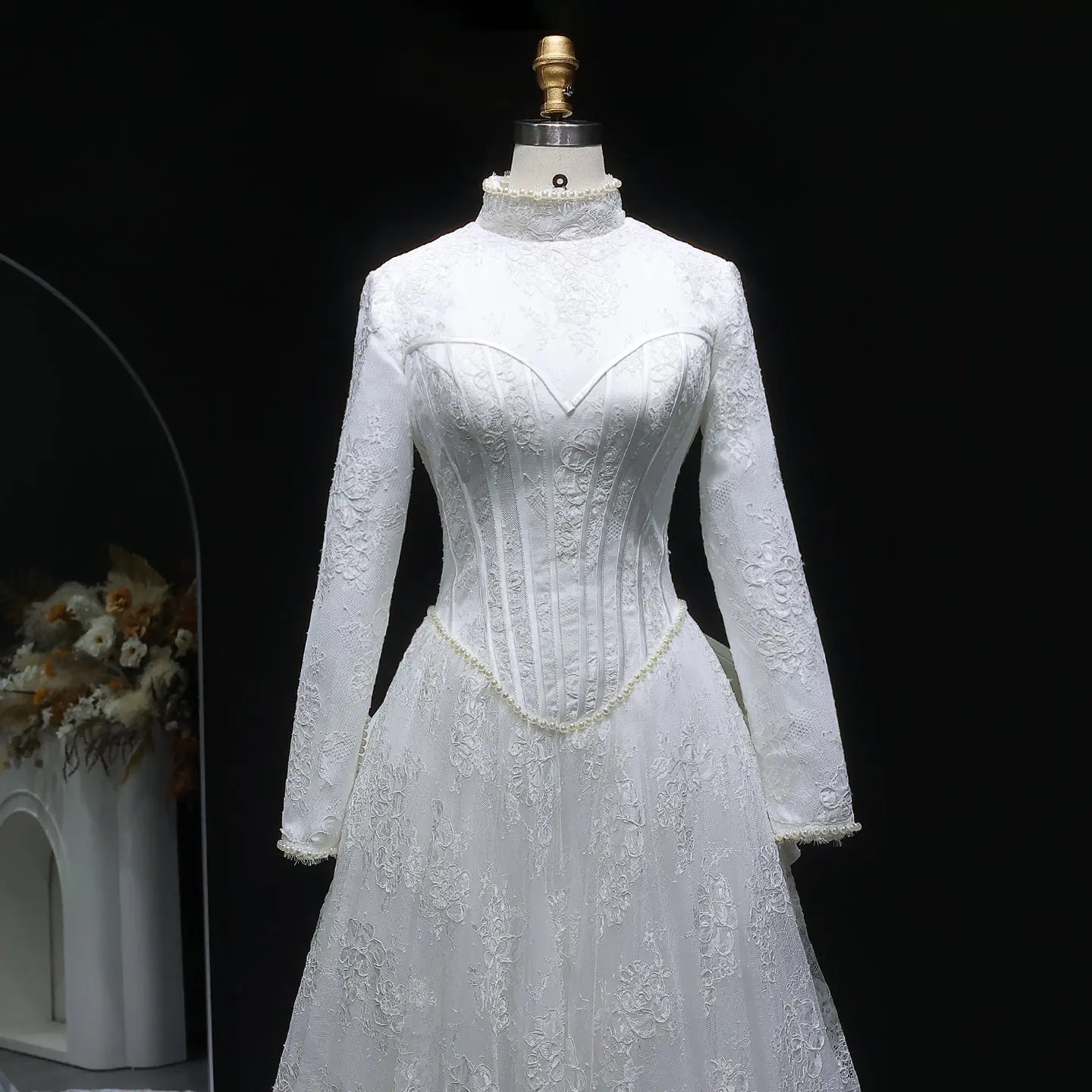 Luxury Pearl Long Sleeve Lace Wedding Dress ZP178