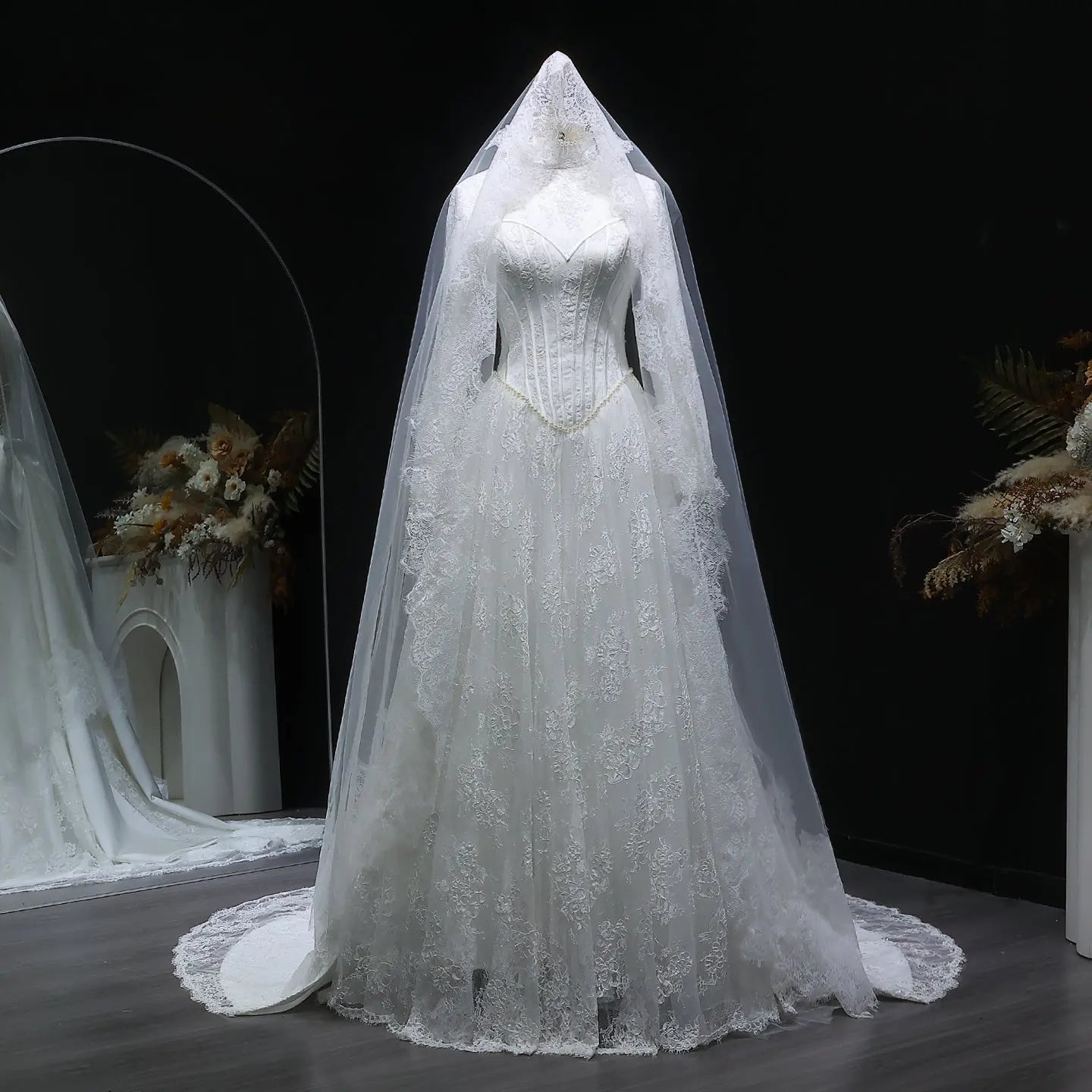 Luxury Pearl Long Sleeve Lace Wedding Dress ZP178