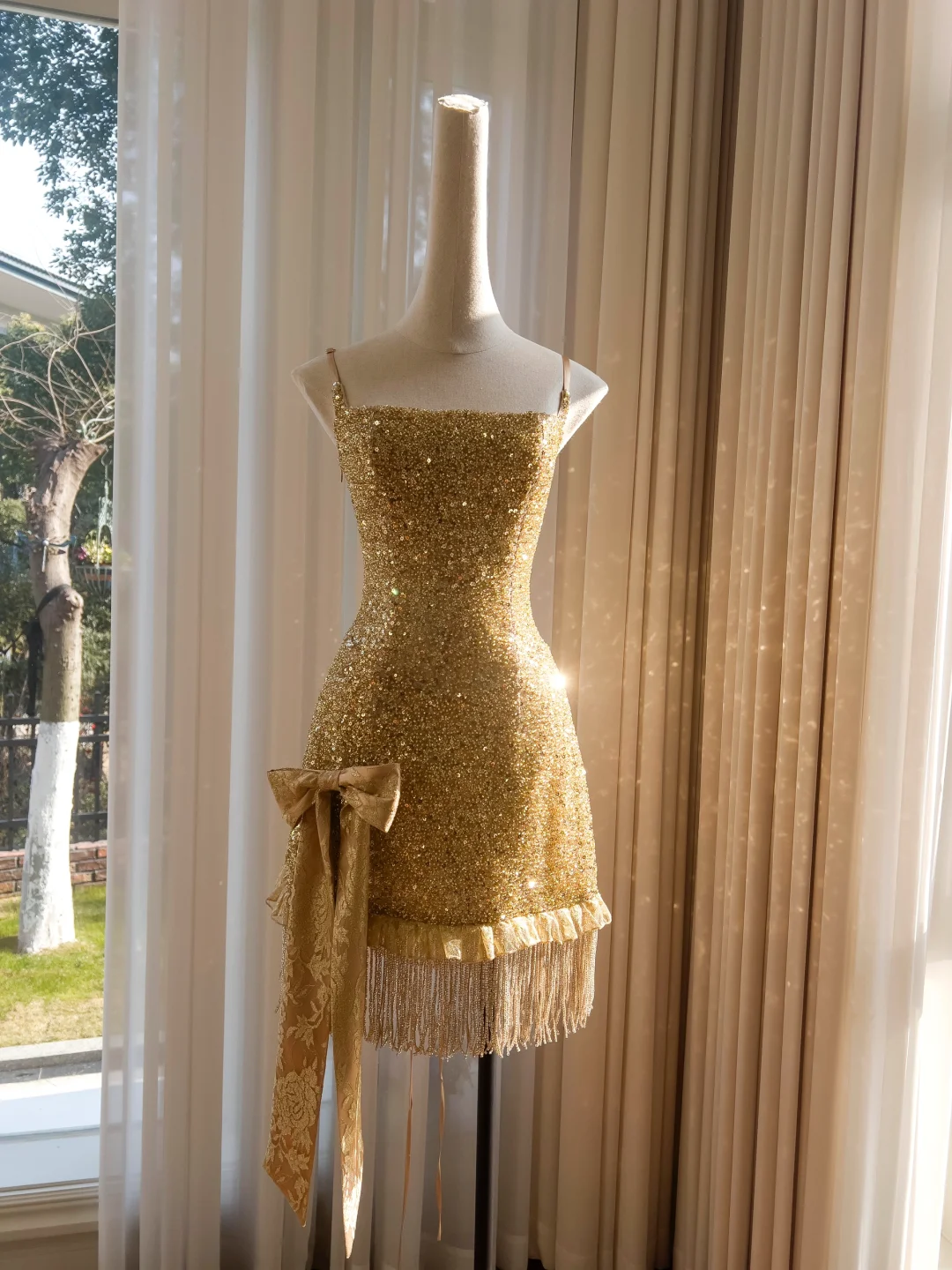 Sparkly Gold Sequin Sheath Cocktail Dress Short Graduation Homecoming Dress - VelvetHem