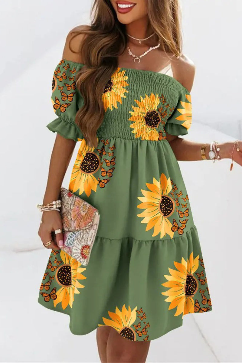 Well Tailored Dress with a Graceful Silhouette