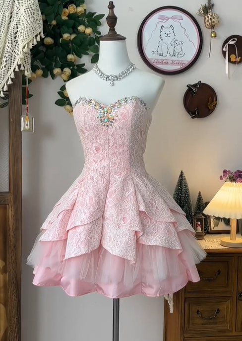 Gorgeous Pink Sweetheart Neck Lace A Line Homecoming Dress Formal Short Birthday Party Dress - VelvetHem