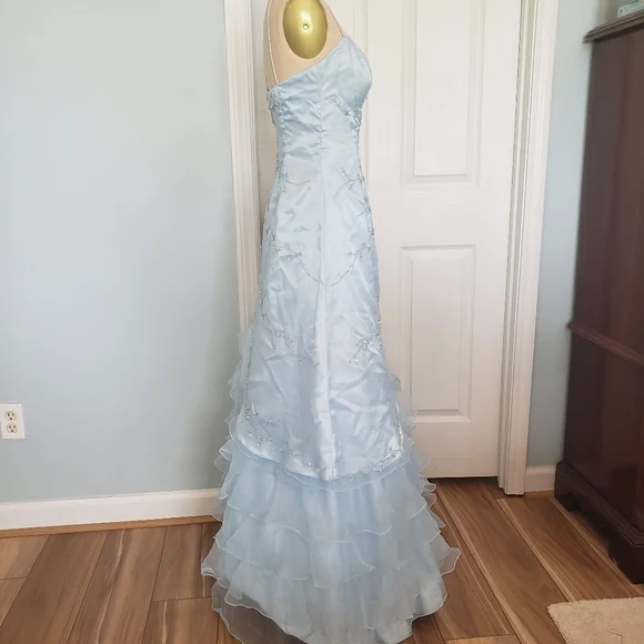 Elegant Light Blue Tulle Sequins Beaded Evening Dress Layered A Line Party Prom Dress - View 7 | VelvetHem