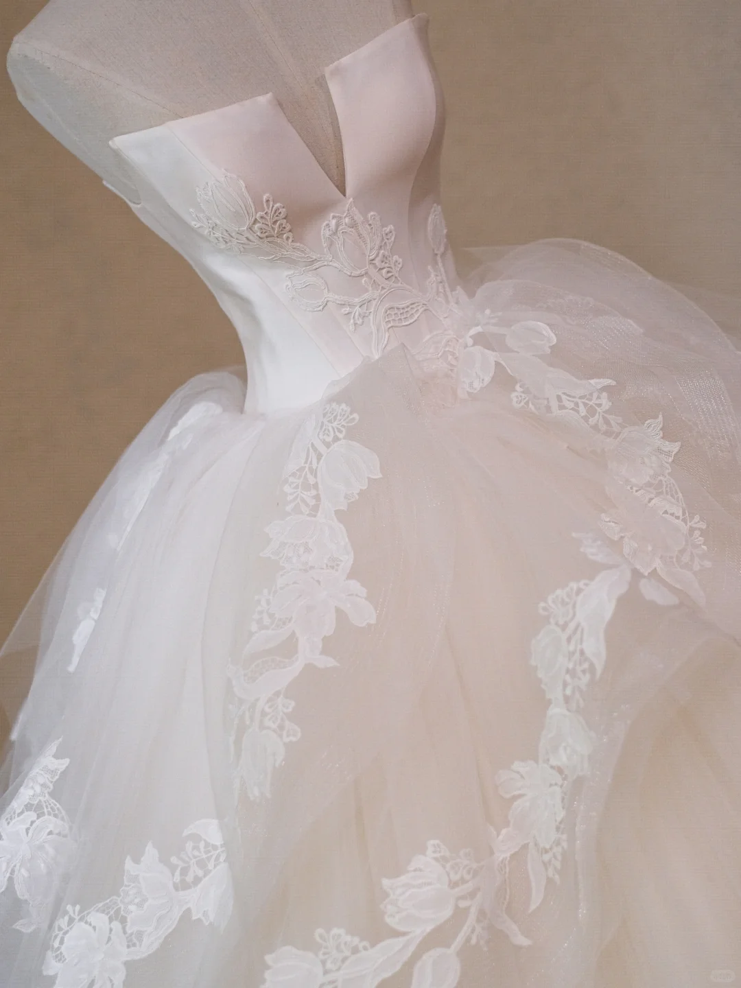 Pretty White Satin Tulle Appliques Long Wedding Dress Formal Bridal Dress - View 4 | VelvetHem