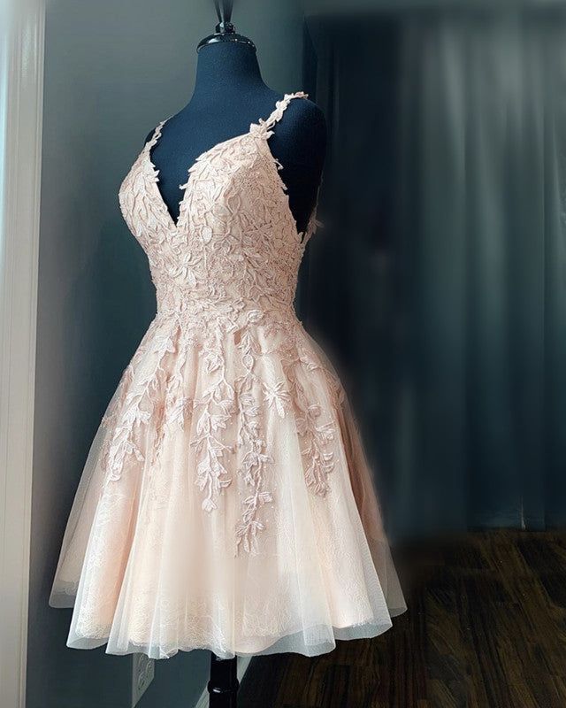 Short Lace Homecoming Dresses V Neck Graduation Dress