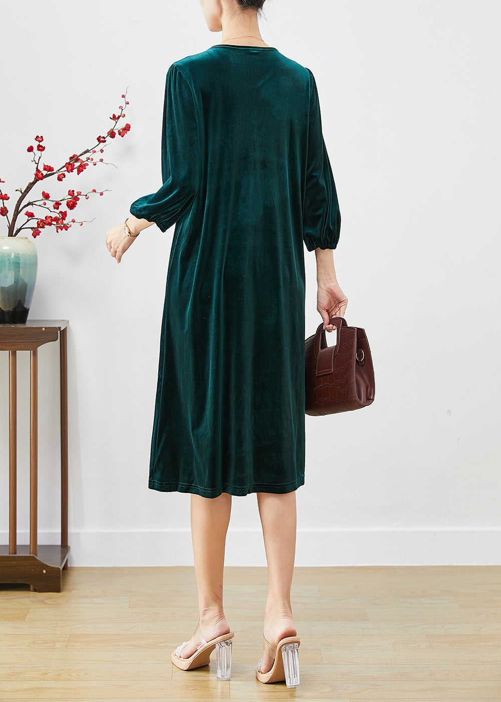 Sophisticated Dress with a Clean Classic Look