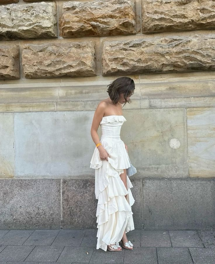 Elegant Ivory Strapless Satin Layered Prom Dress，Formal Wedding Evening Dress