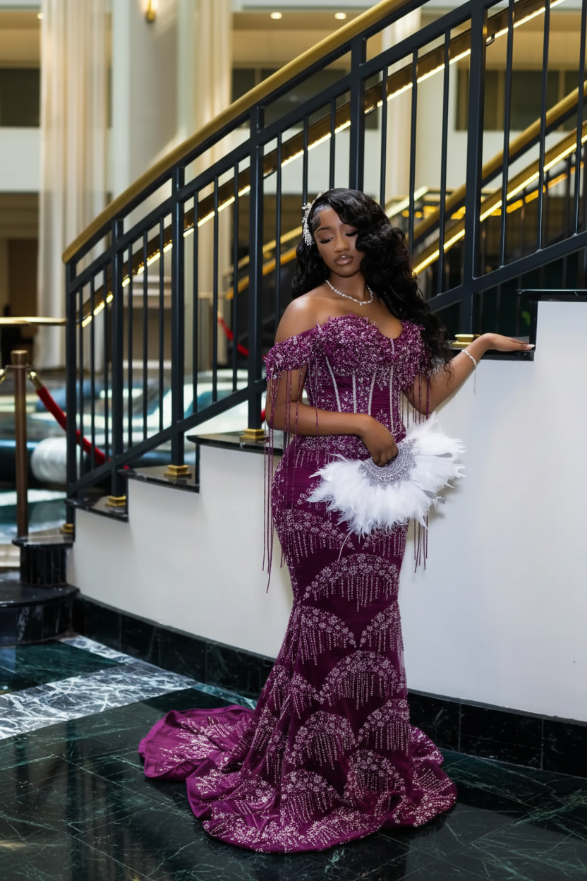 Luxury Glacial Silver Beaded Prom Dress – Crystal Fringe Mermaid Gown with Feather Accents | 2026 Couture Evening Collection (ZD17400)