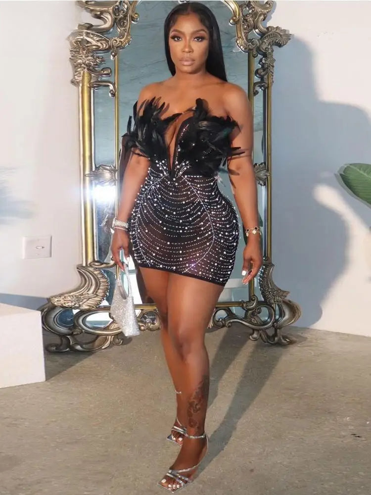Feather Strapless V Neck Mesh Party Dress - VelvetHem