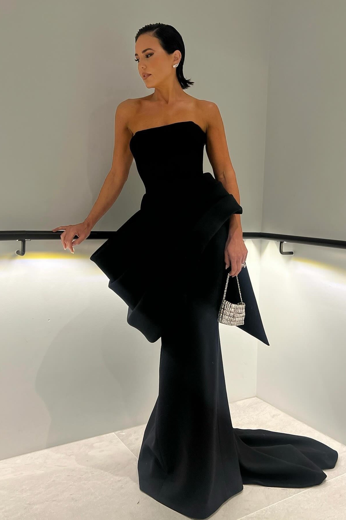 Elegant Mermaid Strapless Black Long Party Dress with Bowknot