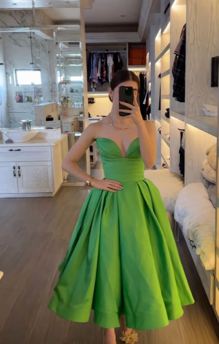 Fashion Sweetheart Green Satin Prom Dress Birthday Dress - VelvetHem