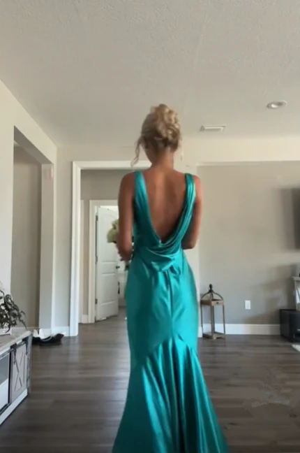 Elegant Sleeveless Mermaid Satin Long Prom Dress V Neck Party Dress