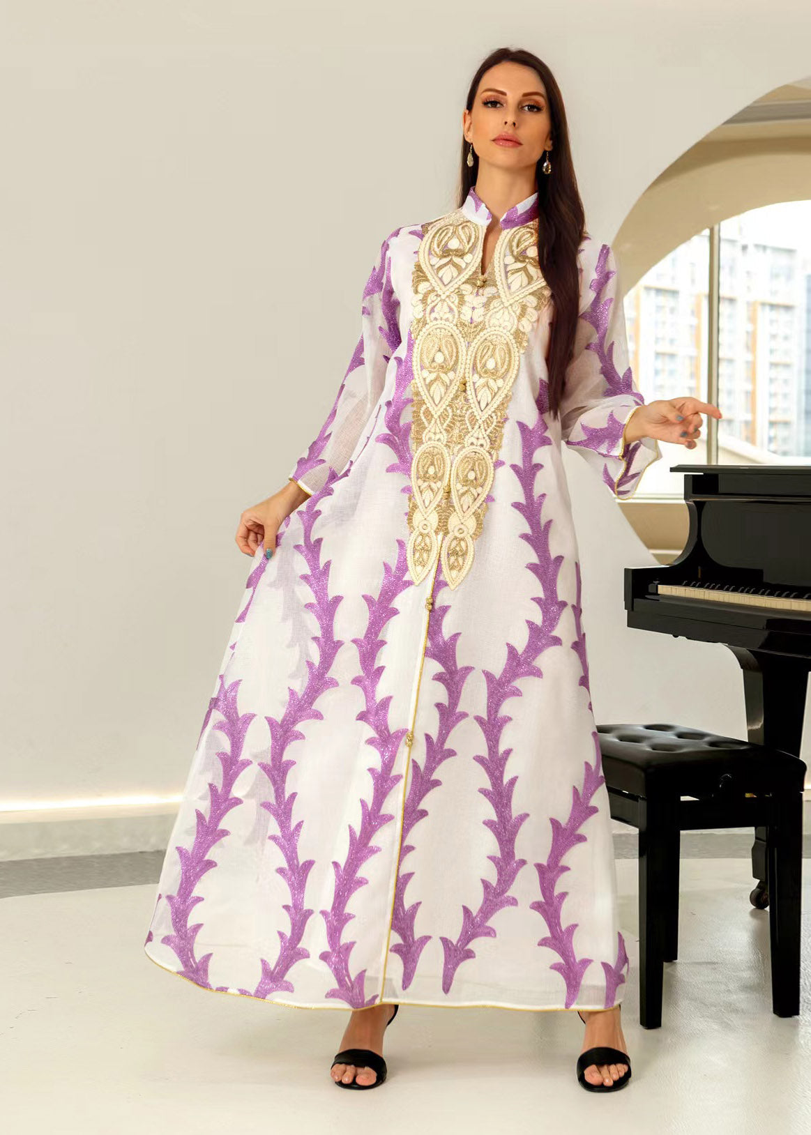 Beautifully Crafted Dress in a Classic Style