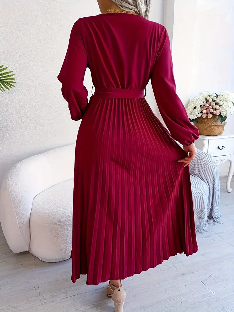 Verónica Effortless Pleated Midi Dress Chic Silhouette Collection