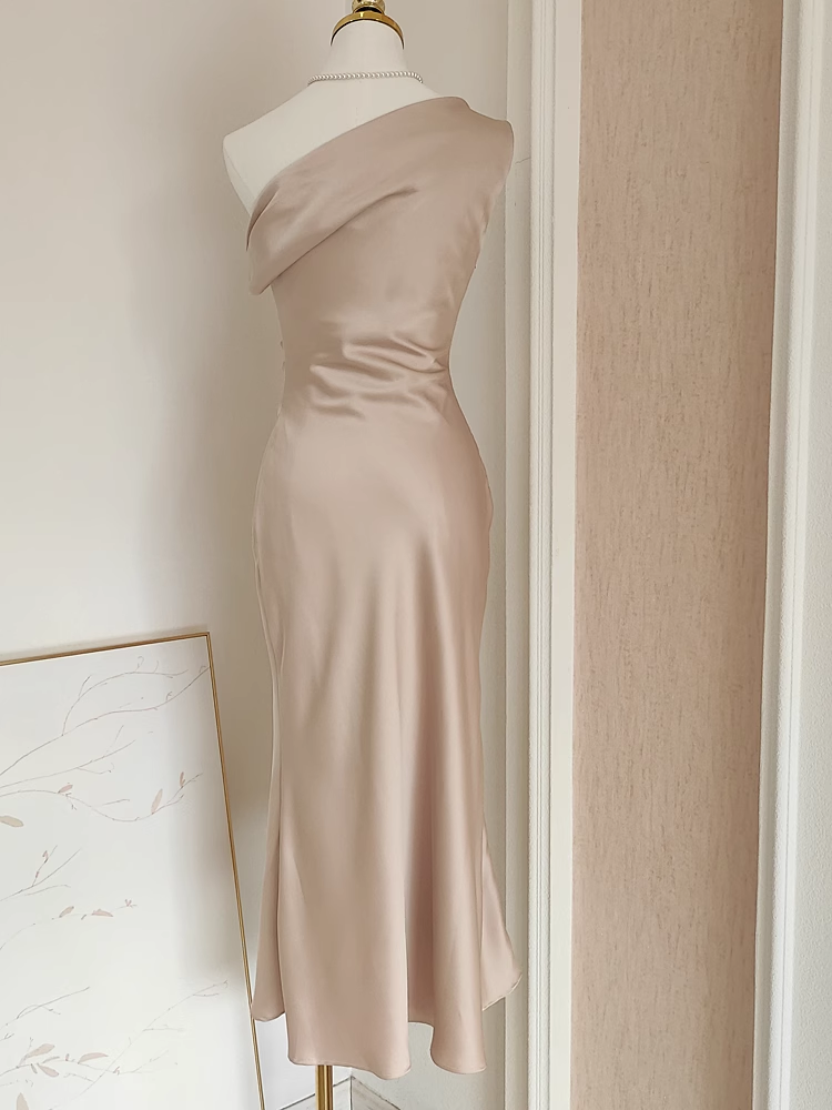 Sexy Sheath Boat Sleeveless Champagne Satin Party Dress Holiday Dresses - View 2 | VelvetHem