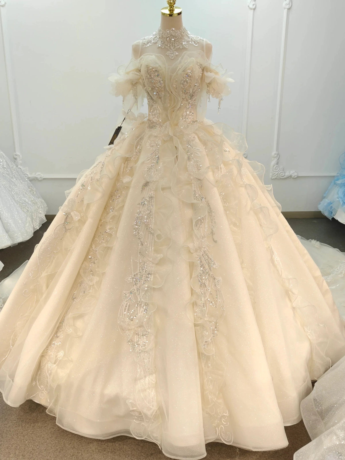 Exquisite High-Neck Tulle Ball Gown Wedding Dress with Crystal Embroidery & Ruffled Detachable Sleeves Ye-2022 (ZD16803) - VelvetHem
