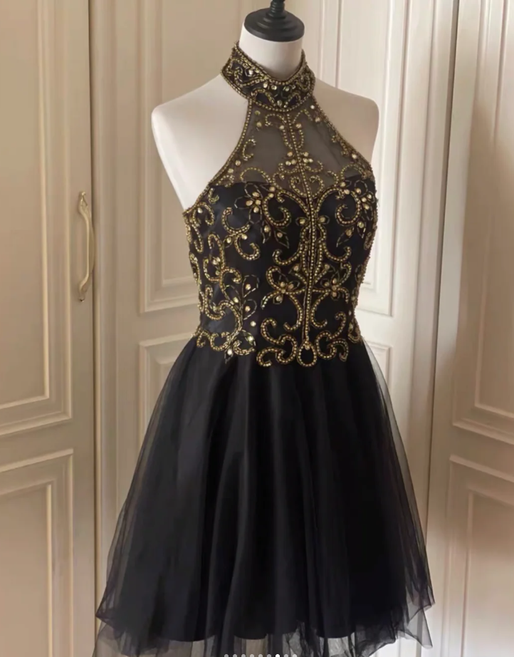 Charming Sleeveless Halter Tulle Beaded Cocktail Dress Black Homecoming Dress Birthday Outfits