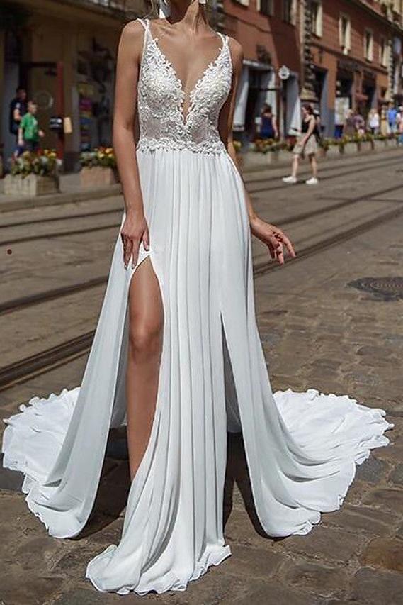 A-Line Beach Wedding Dress V-neck Chiffon Lace Sleeveless Bridal Gowns Beach Sexy See-Through with Court Train