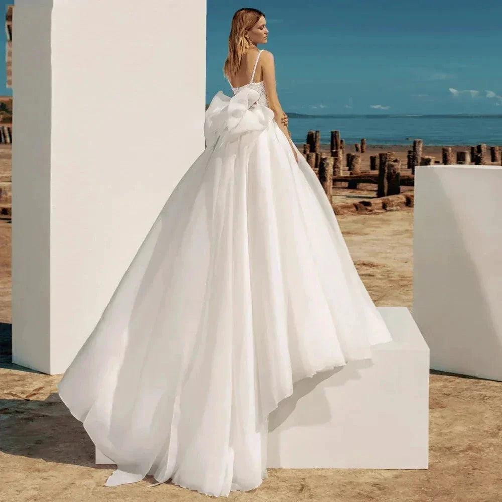 A-Line Bohemian Wedding Dresses Women's Sweetheart Spaghetti Strap Backless Vestido De Beaded Shiny Back Bowknot Robe De Mariee (ZD14156)