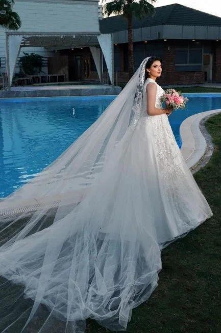 A-Line Charming V-Neck Sleeveless Tulle Floor-Length Wedding Dresses with Appliques (ZD15759)