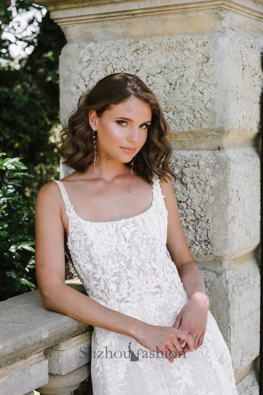 A Line Lace Scoop Sleeveless White Beach Wedding Dress Long Bridal Gown With Appliques