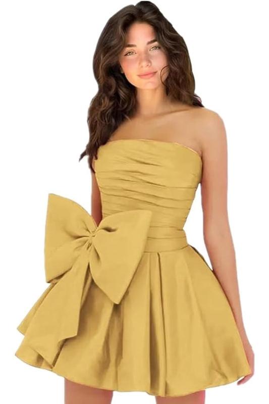 Amazing Sleeveless Pleats Short Homecoming Dresses with Bow